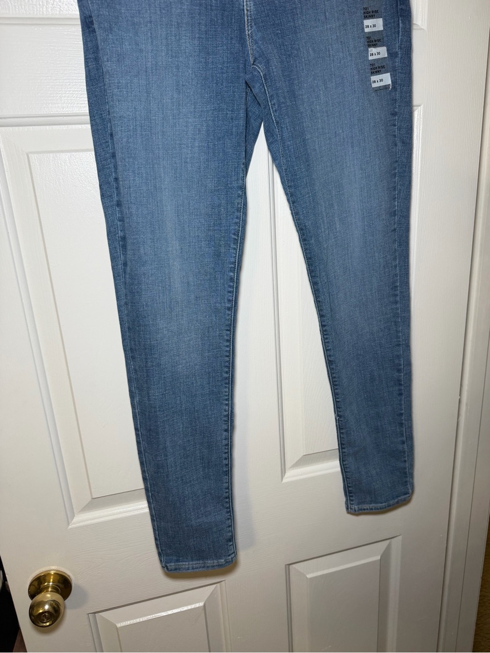 NWT Levi’s 721 High Rise Skinny Jeans Women’s 28x30 Medium Wash Stretch Denim - Picture 5 of 6